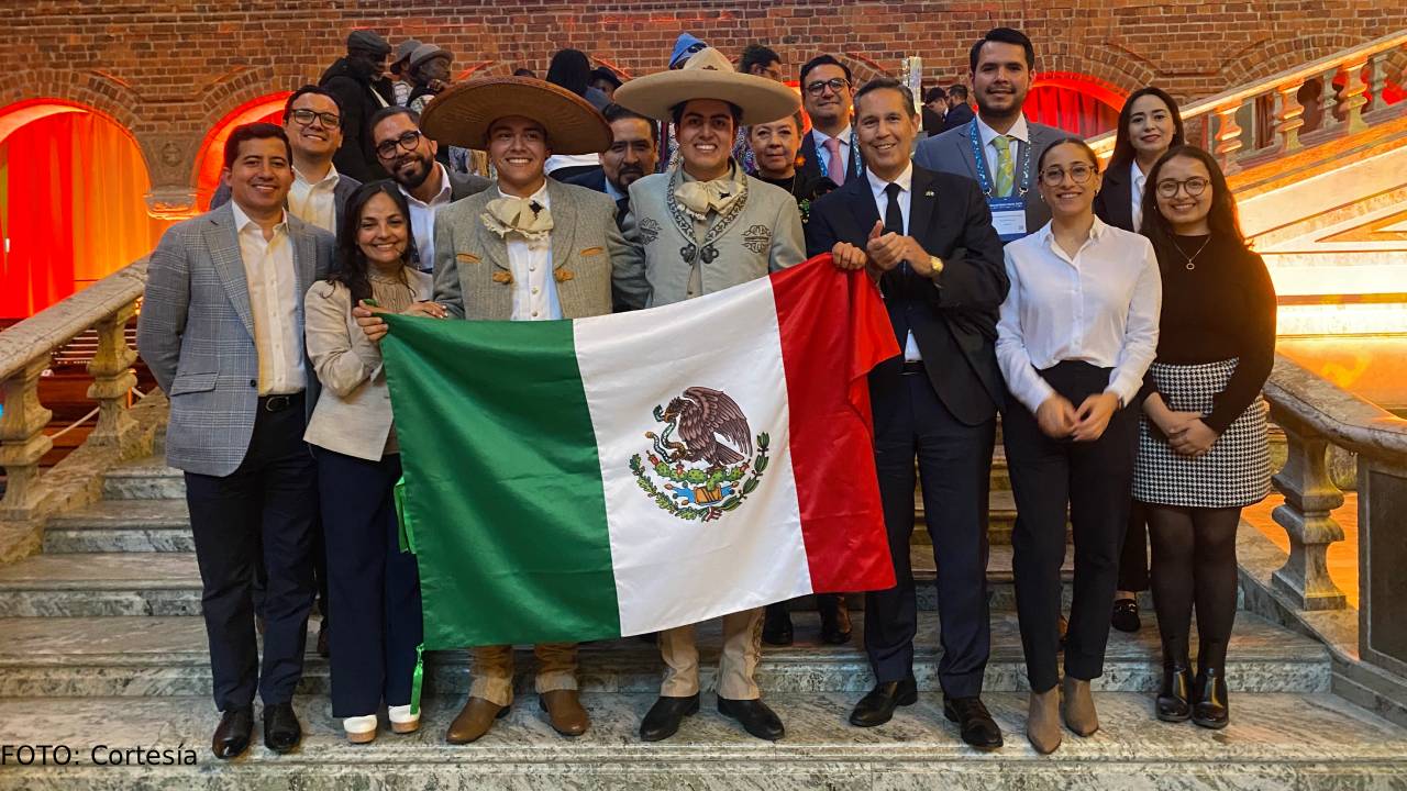 Jóvenes mexicanos triunfan en la Semana Mundial del Agua en Estocolmo.