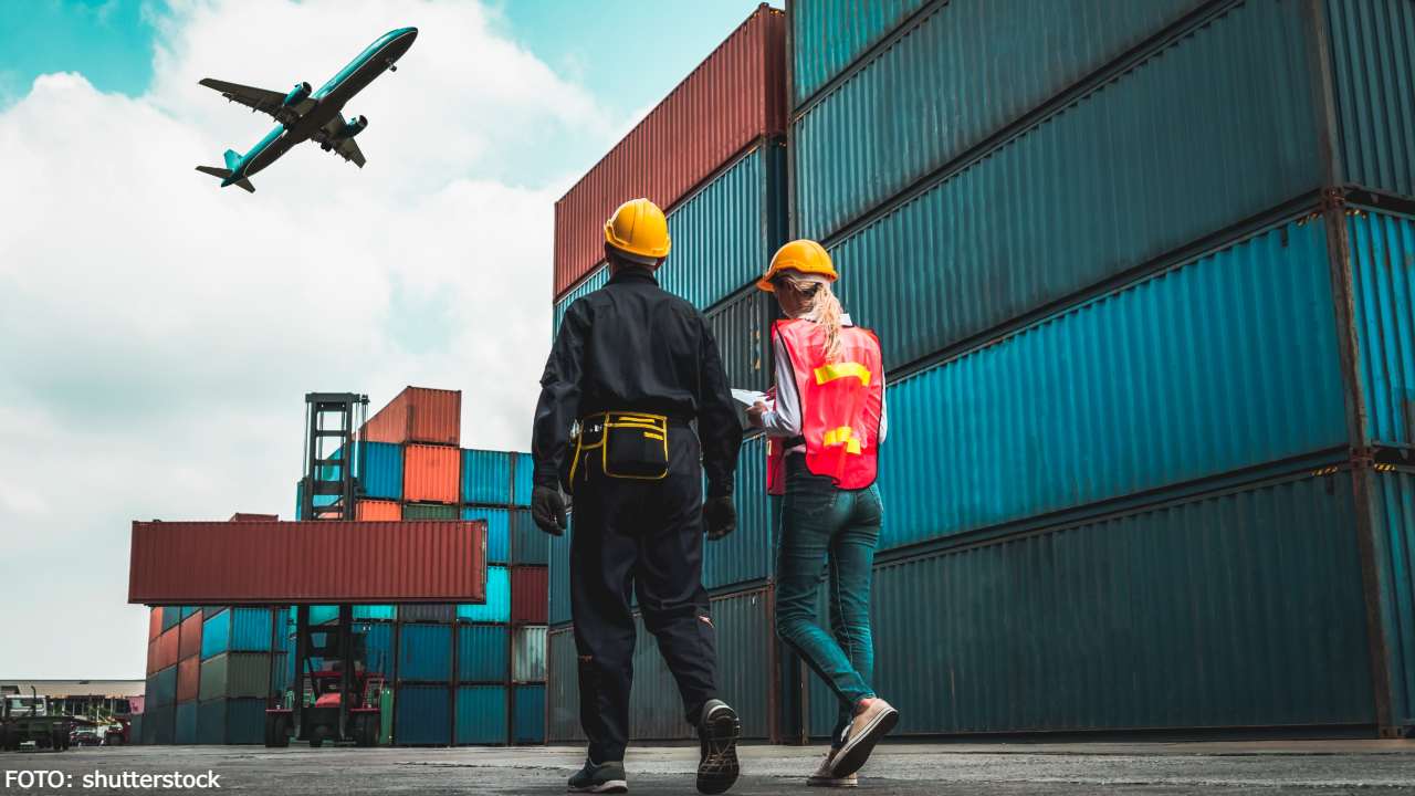 comercio exterior logística contenedores