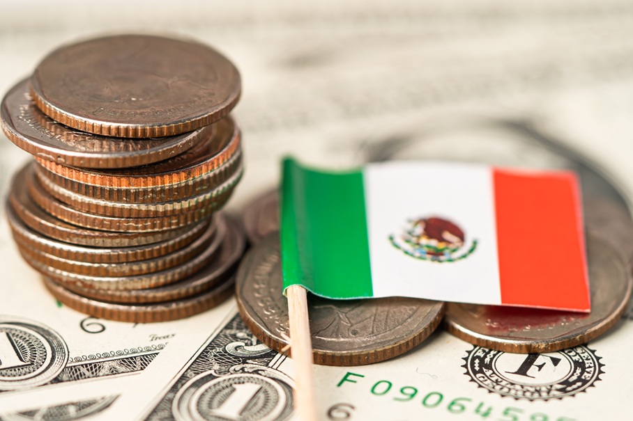 Un análisis del Consejo Mexicano de Comercio Exterior, Inversión y Tecnología (COMCE), con datos del prestigioso Laboratorio de Presupuesto de la Universidad de Yale, proyecta que México incrementará exportaciones a Estados Unidos en los próximos tres años, consolidando una ventaja estratégica frente a competidores globales.